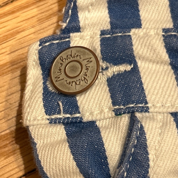 Mini Boden Girls Striped Overall Denim Dress. Size 2Y-3Y - Picture 3 of 7